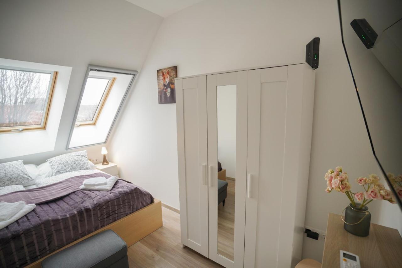 Koffer Apartman Eger Buitenkant foto